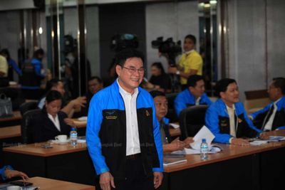 Jurin not a popular PM choice in Bangkok, poll finds