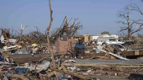 'Wedge tornado' in Mississippi is the deadliest in more than 50 years