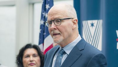 Vallas urges trade unions to get out the vote, accuses CTU of ‘dirty tricks’