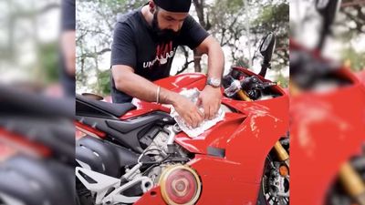 Watch This YouTuber Make An Omelette On A Ducati Panigale V4 S
