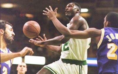 On this day: Wilkins hits 25,000 career points; Corchiani born; Upshaw re-signed