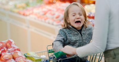 Expert warns parents of 'worst' phrases to avoid when talking to upset children