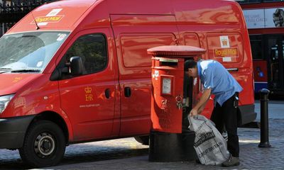 Royal Mail workers poised for strikes after Easter as talks falter