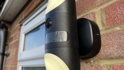 Eufy S100 Wall Light Cam review