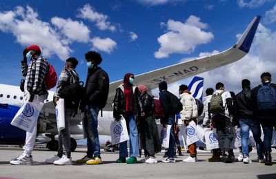 EU deal to move migrant children from Greece officially ends