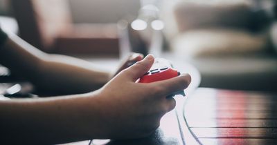 Kids addicted to video games 'attacking families' as hundreds referred to NHS