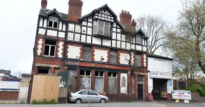 Long abandoned Old Swan pub could become flats