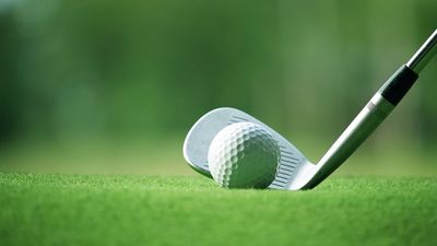 Love golf? Complete this survey to win a $300 Amazon gift card