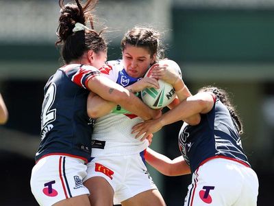 Boyle set to join NRLW's Roosters, Dragons sign Law