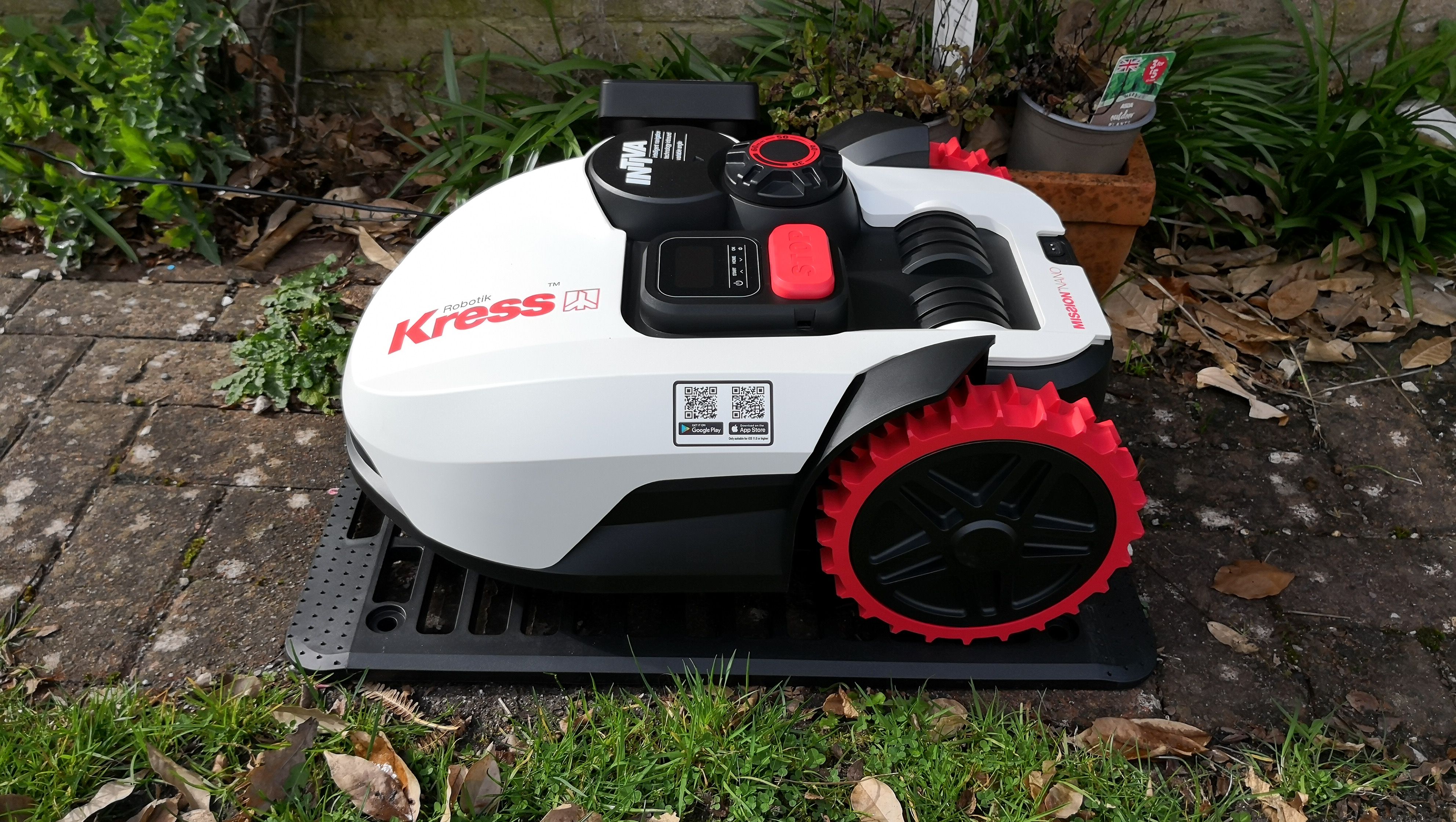 Kress Mission Nano 600 review a robot mower that’s…