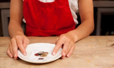 The tipping point: should we leave 20% or more for waiters – even if we’re just having coffee?