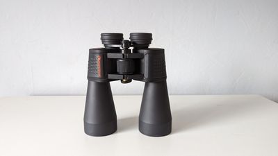 Celestron Skymaster 12x60 binocular review