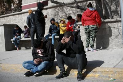 What happened during Mexico fire that killed at least 40 and why were these people detained?
