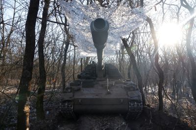 Germany OKs buying howitzers to help replace arms rushed to Ukraine