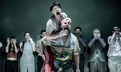 Julius Caesar review – timeless account of the flimsiness of power