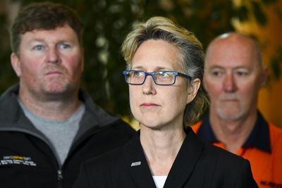 ‘Simply about survival’: ACTU calls for 7% pay rise for lowest-paid workers to keep pace with inflation