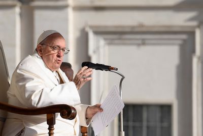 Pope to spend 'few days' in hospital due to respiratory infection