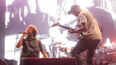 Rage Against The Machine's Tom Morello says an injured Zack de la Rocha is "more compelling" than 99% of frontmen
