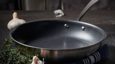 5 foods you should never cook in a non-stick pan