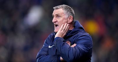 Sunderland have 'nothing to fear' at Burnley as Tony Mowbray makes 'aggressive' statement