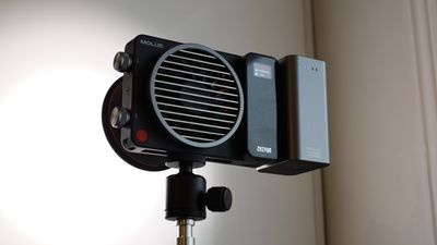 Zhiyun Molus X100 COB LED video light review