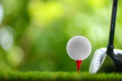 Love golf? Complete this survey to win a $300 Amazon gift card