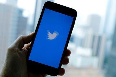 Twitter blocks Pakistan govt's account for viewing in India - notice