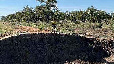 Riverina council repairs 40-metre pothole created during 2022 flood disaster