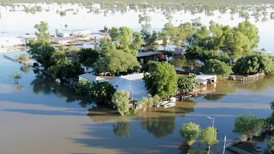 Urandangi residents consider future as outback Queensland town 'wiped off map' by floods