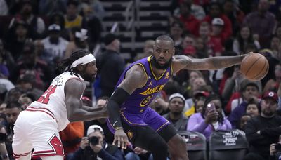 Bulls come up small in rematch with LeBron James, Lakers