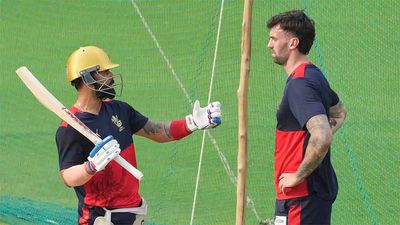 Royal Challengers Bangalore: Key Players, Strength, Weakness, Injury Report and Players to watch out