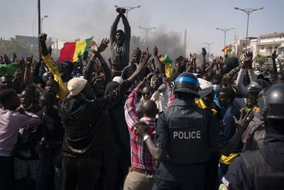 Senegal opposition leader trial kickstarts rocky election season