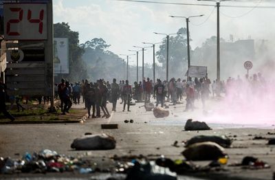 Renewed protests in Kenya as authorities vow to 'halt the descent'