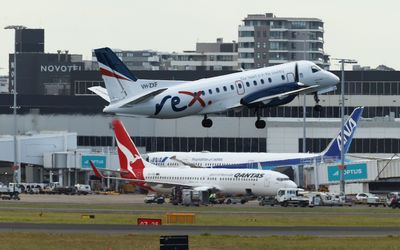 Sydney Airport boss alleges Qantas and Virgin hoard slots