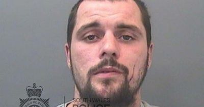Man stabbed 'out of the blue' by complete stranger