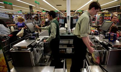 Australian employers say ‘excessive’ minimum wage rise in line with inflation could lead to recession