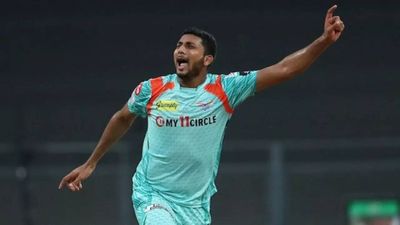 Hope Mohsin Khan can play a part towards the end of the tournament: Lucknow Super Giants' Andy Flower
