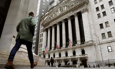 Average Wall Street bonuses plummeted in 2022 to $176,700