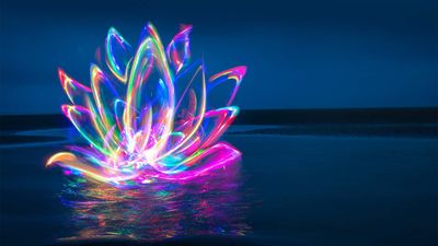 Light paint over water – N-Photo 148 video tutorial