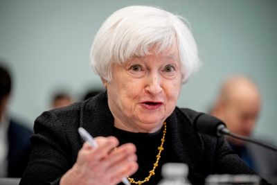 Yellen seeking more regulation in aftermath of bank collapse