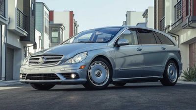 Rare 2007 Mercedes-Benz R 63 AMG Is A 503-HP Minivan You Can Buy