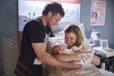 Home and Away’s Sophie Dillman and Patrick O’Connor share on-screen baby struggle