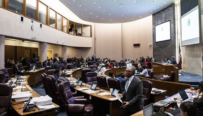 City Council declares its independence, Opening Day arrives and more in your Chicago news roundup