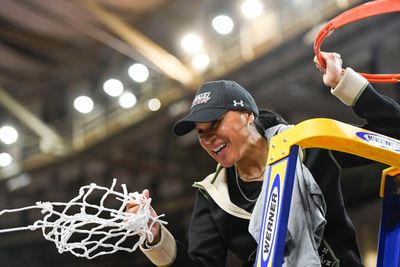 Dawn Staley could coach men’s basketball, but she doesn’t want to. And that’s awesome.