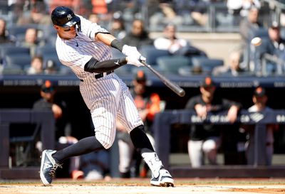 Judge blasts first homer as Yankees win to open MLB season