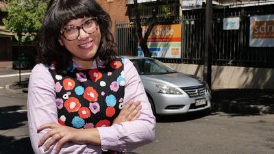 City of Sydney councillor Jess Scully resigns citing lack of maternity leave
