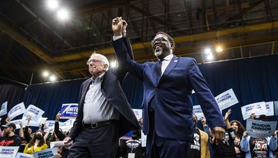 Bernie Sanders leads thousands at UIC get-out-the-vote rally for Brandon Johnson: ‘We have the people’