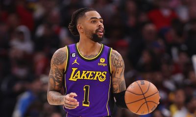 D’Angelo Russell says he has no pain in his injured hip