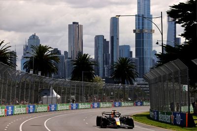 Alonso fastest in wet Australian second practice, Verstappen third