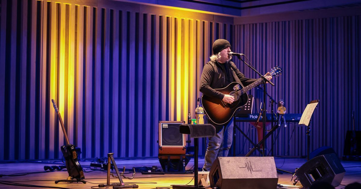 Badly Drawn Boy pays heartfelt tribute to brother…